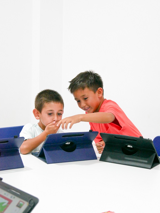escuela internacional Algorithmics